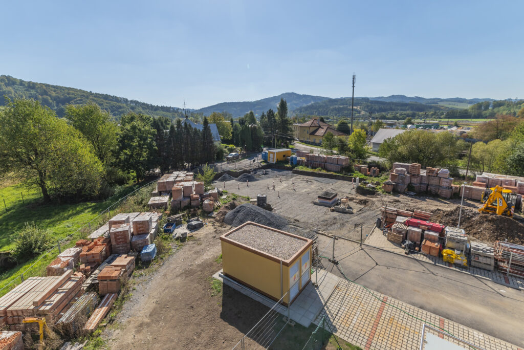 Fotografie kopání základů domu budovy C v Jablůnce